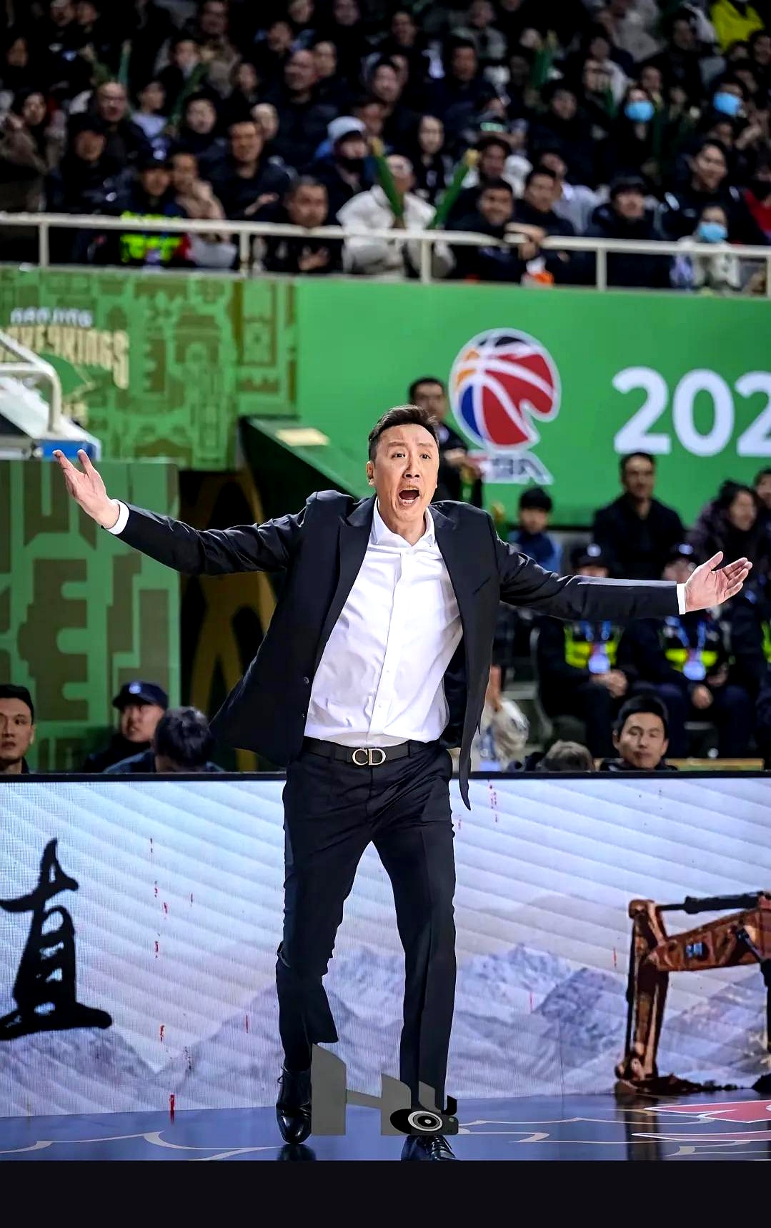 九游体育-赛地聚焦——CBA季后赛关键时刻热度飙升，浙江稠州止住颓势，目标明确，纪律约束更严格(CBA激战迎终章)