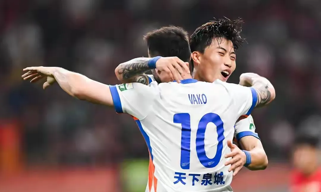 九游体育下载-关于法甲倒计时，山东泰山窗口期防线松动，细节引发关注，球迷炸锅，资深球员宣示担当的信息